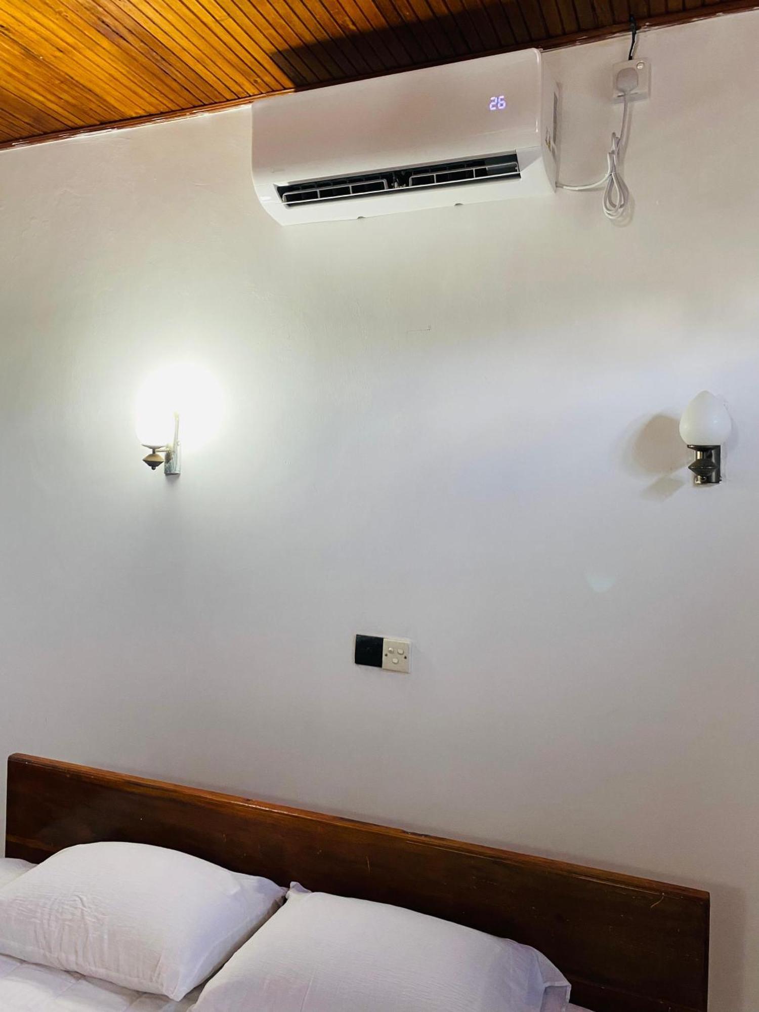 AlsonVilla Tourist Guest House Hikkaduwa Extérieur photo