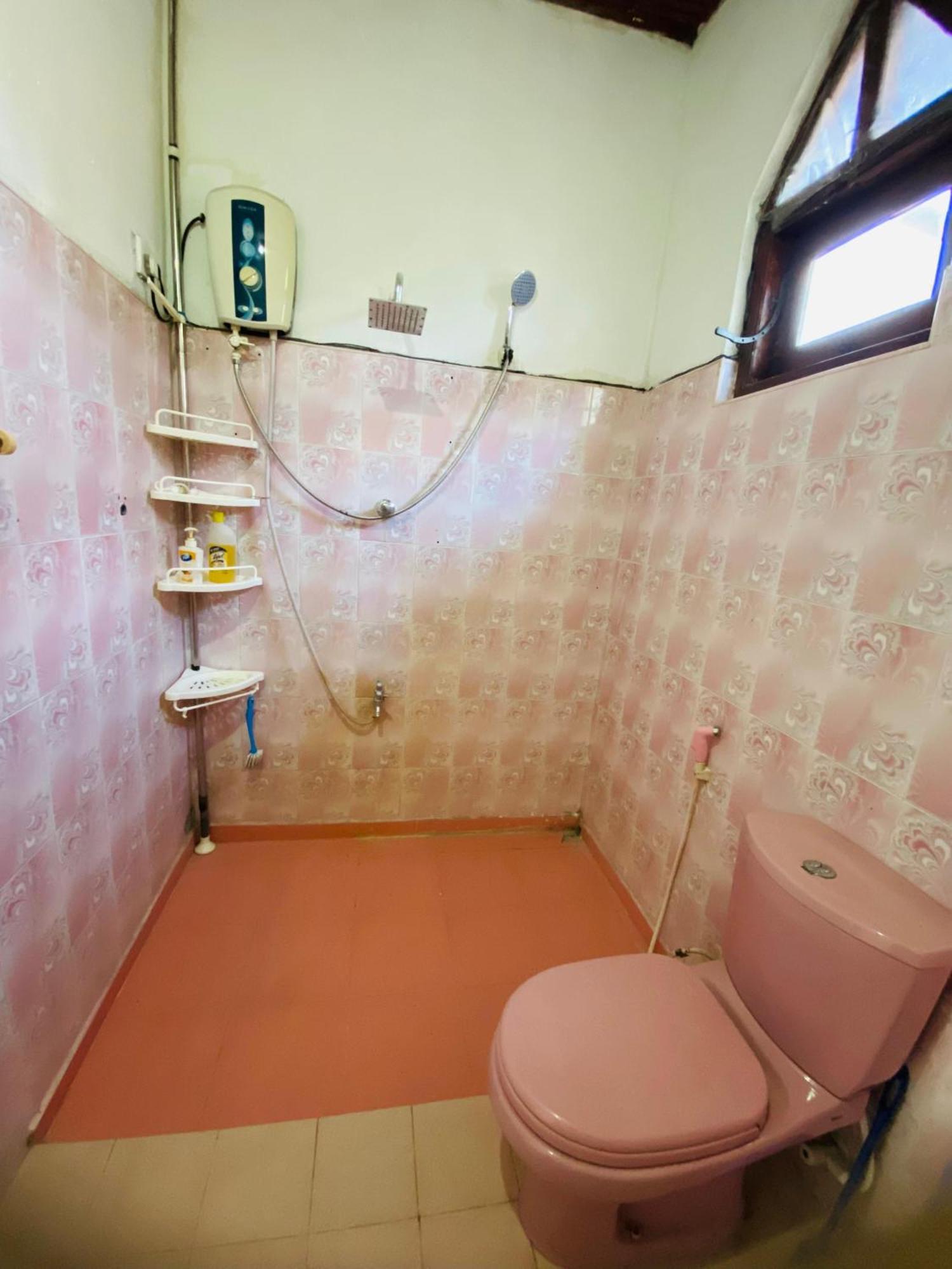 AlsonVilla Tourist Guest House Hikkaduwa Extérieur photo