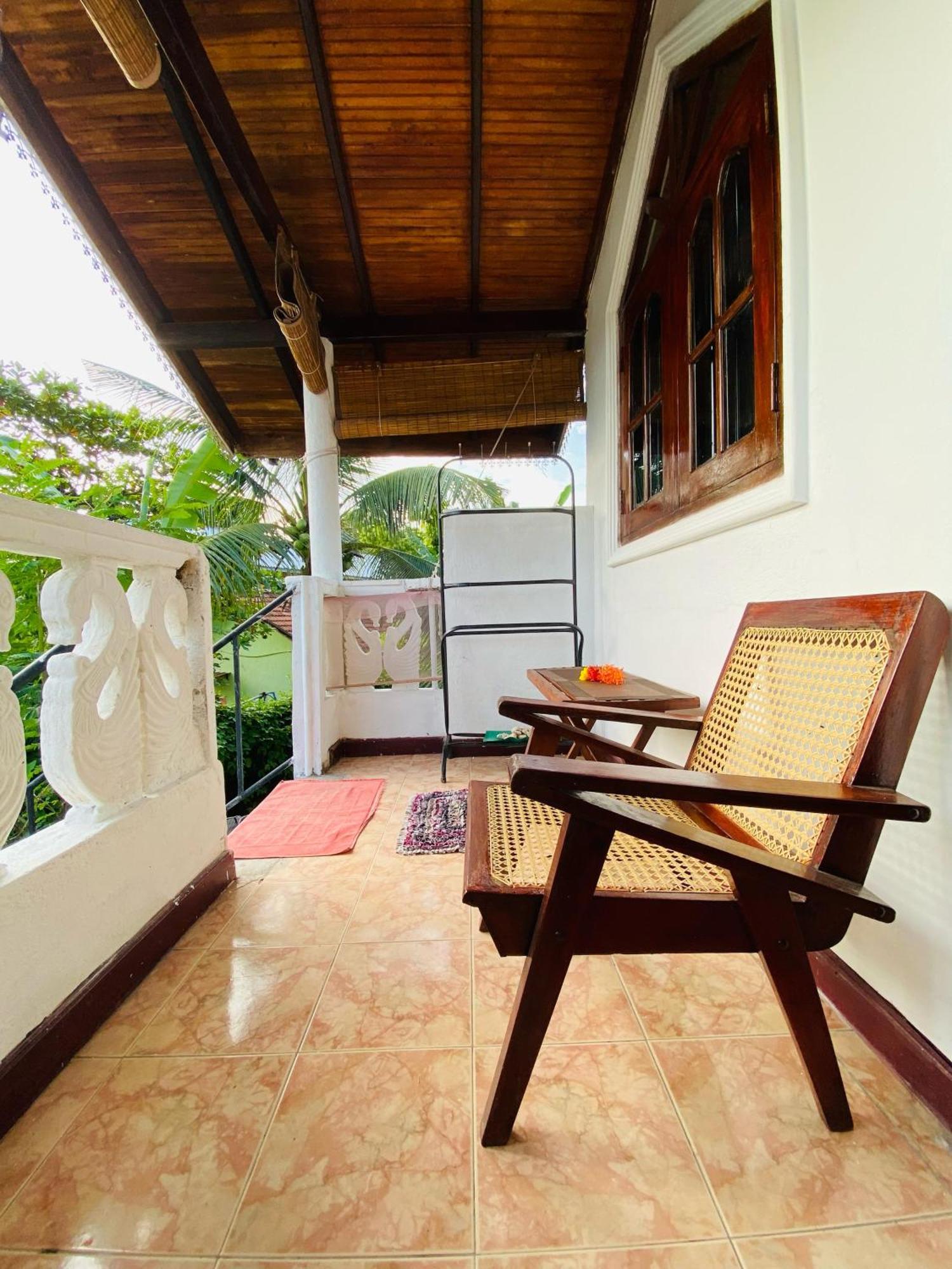 AlsonVilla Tourist Guest House Hikkaduwa Extérieur photo