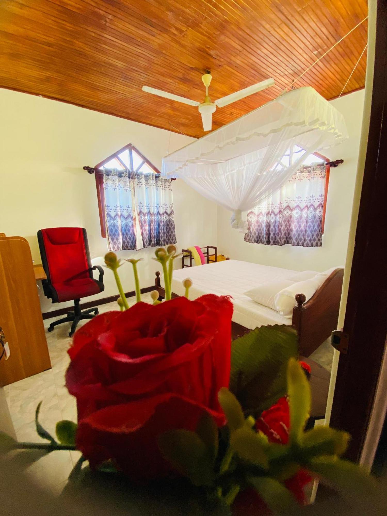AlsonVilla Tourist Guest House Hikkaduwa Extérieur photo