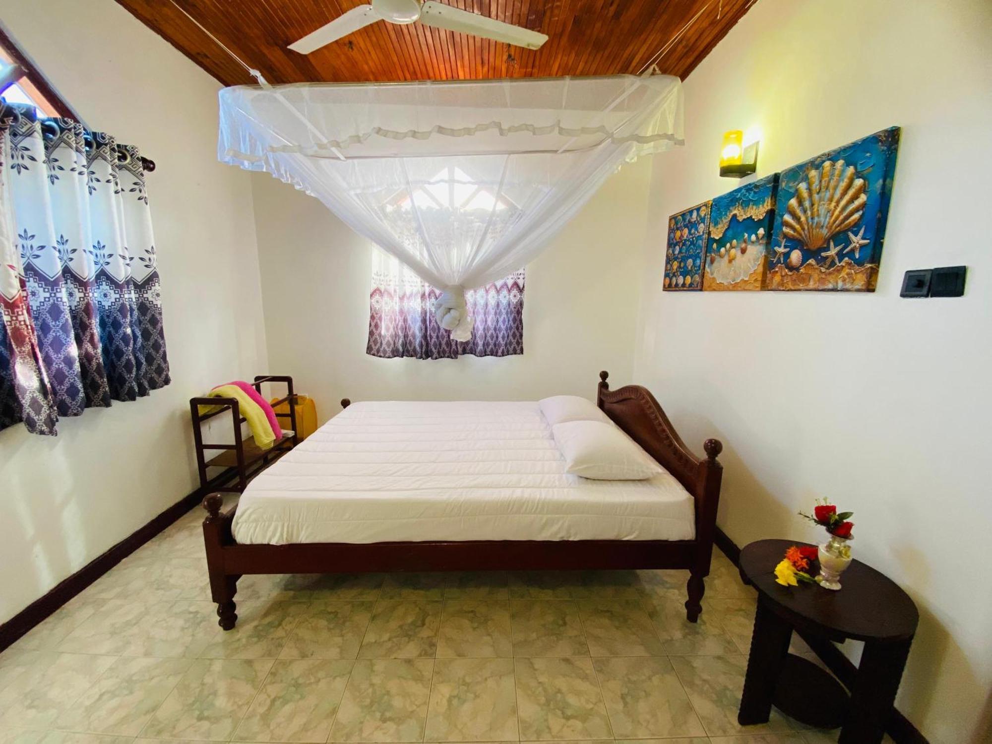 AlsonVilla Tourist Guest House Hikkaduwa Extérieur photo