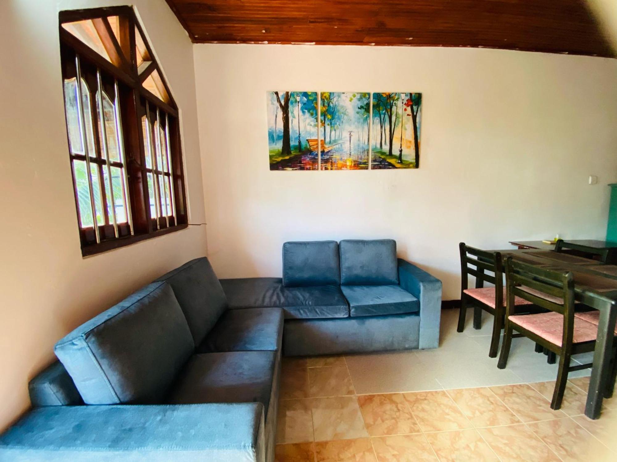 AlsonVilla Tourist Guest House Hikkaduwa Extérieur photo