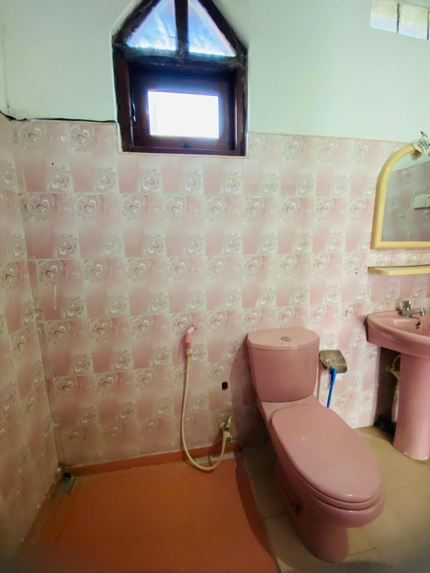 AlsonVilla Tourist Guest House Hikkaduwa Extérieur photo